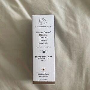 Drunk Elephant Umbra Cocoa mineral sunscreen
